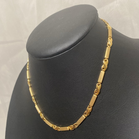 14K Yellow Gold Aurafina Necklace - Picture 4 of 11